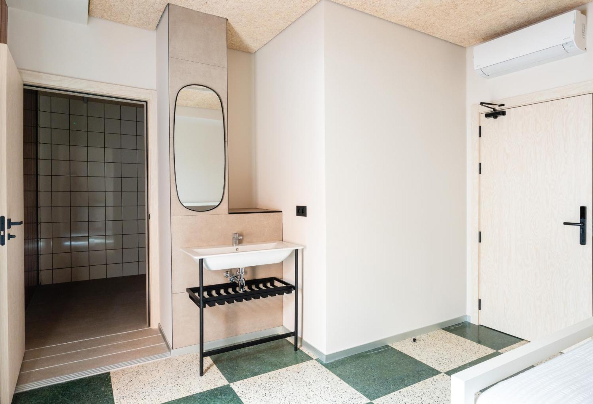 Lamia Bbk Women Hostel-Solo Mujeres Bilbao Exteriör bild